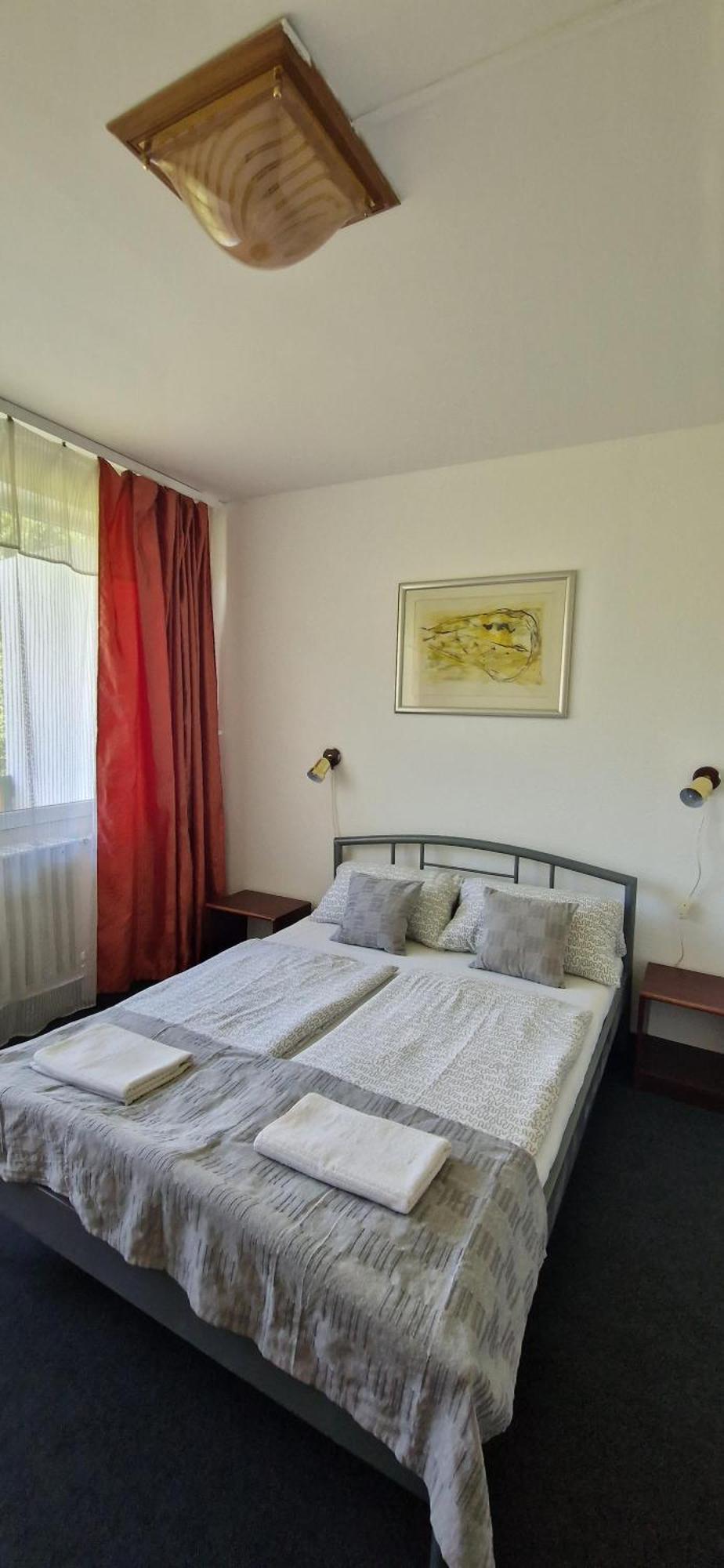 Aranypart Hostel Siofok Luaran gambar