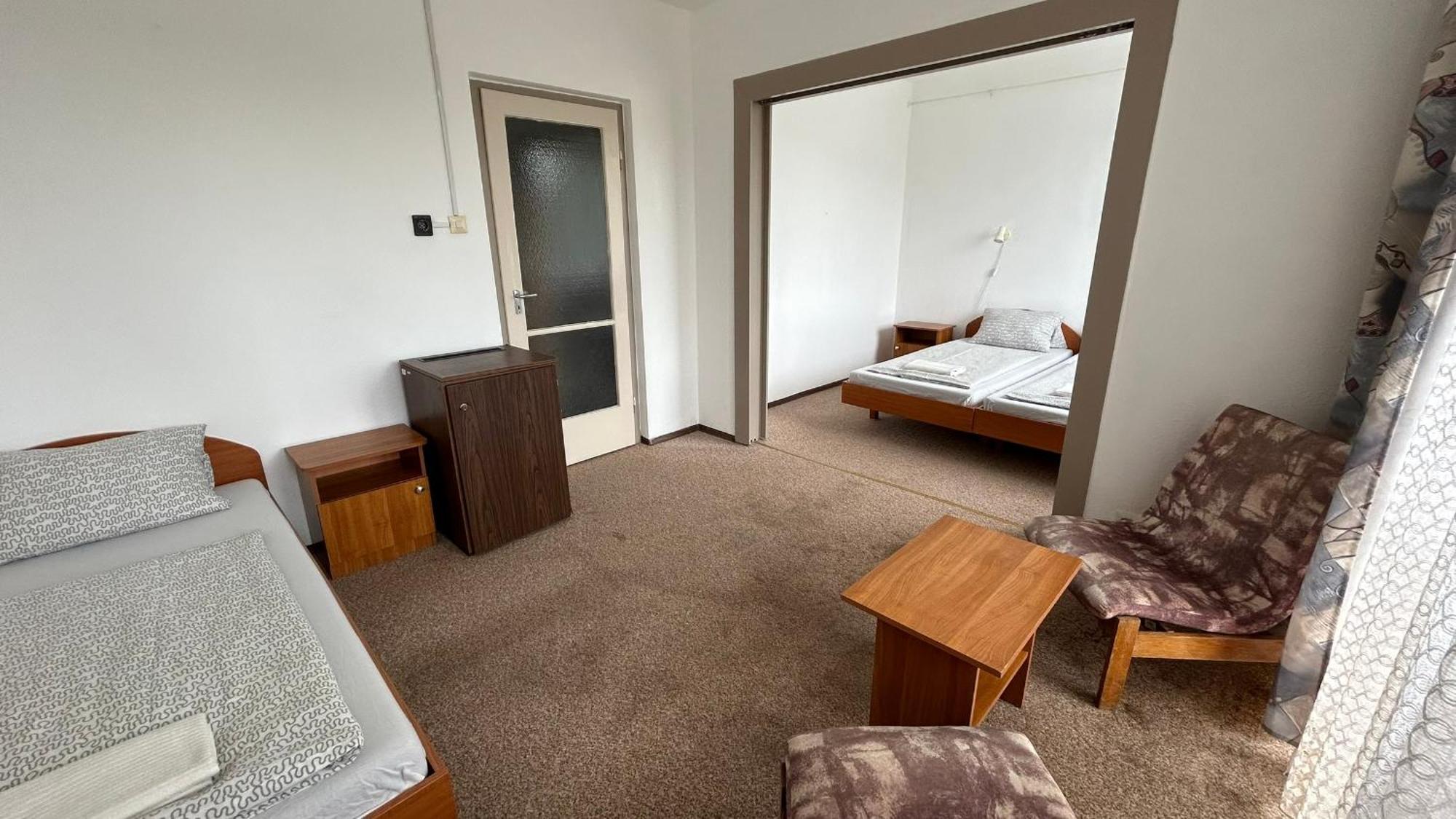Aranypart Hostel Siofok Luaran gambar