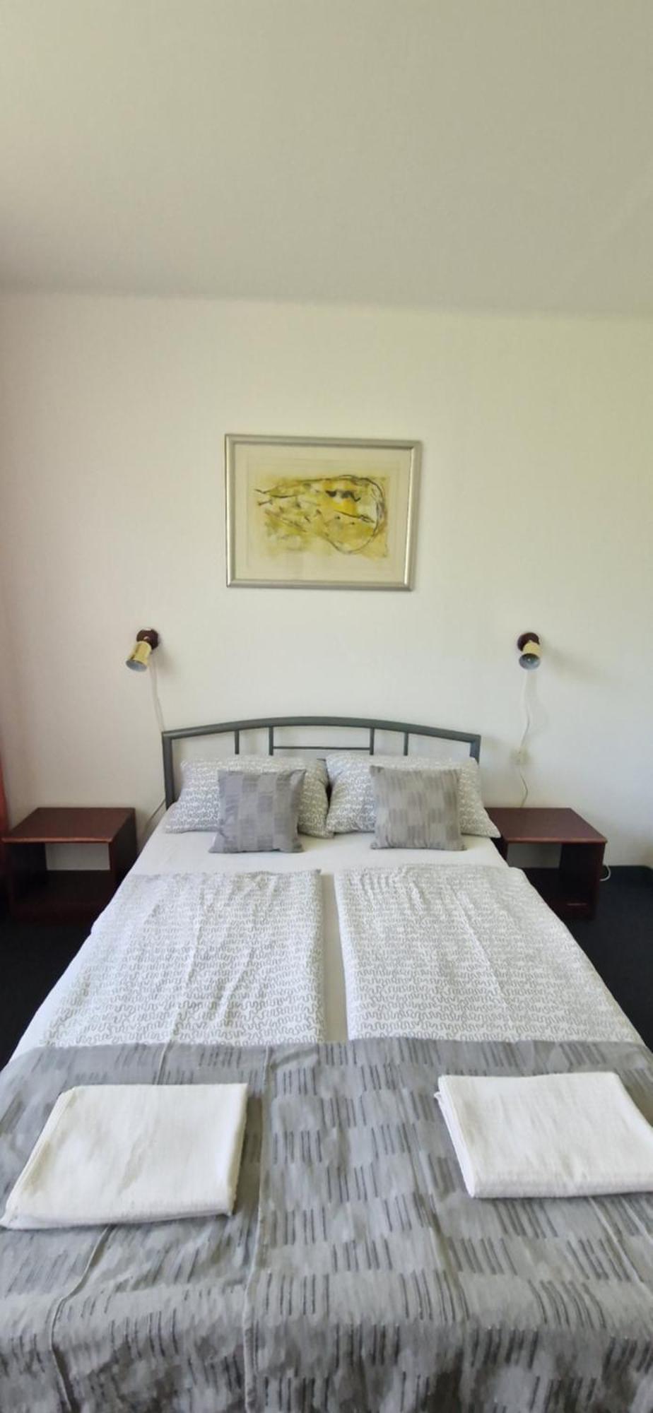 Aranypart Hostel Siofok Luaran gambar