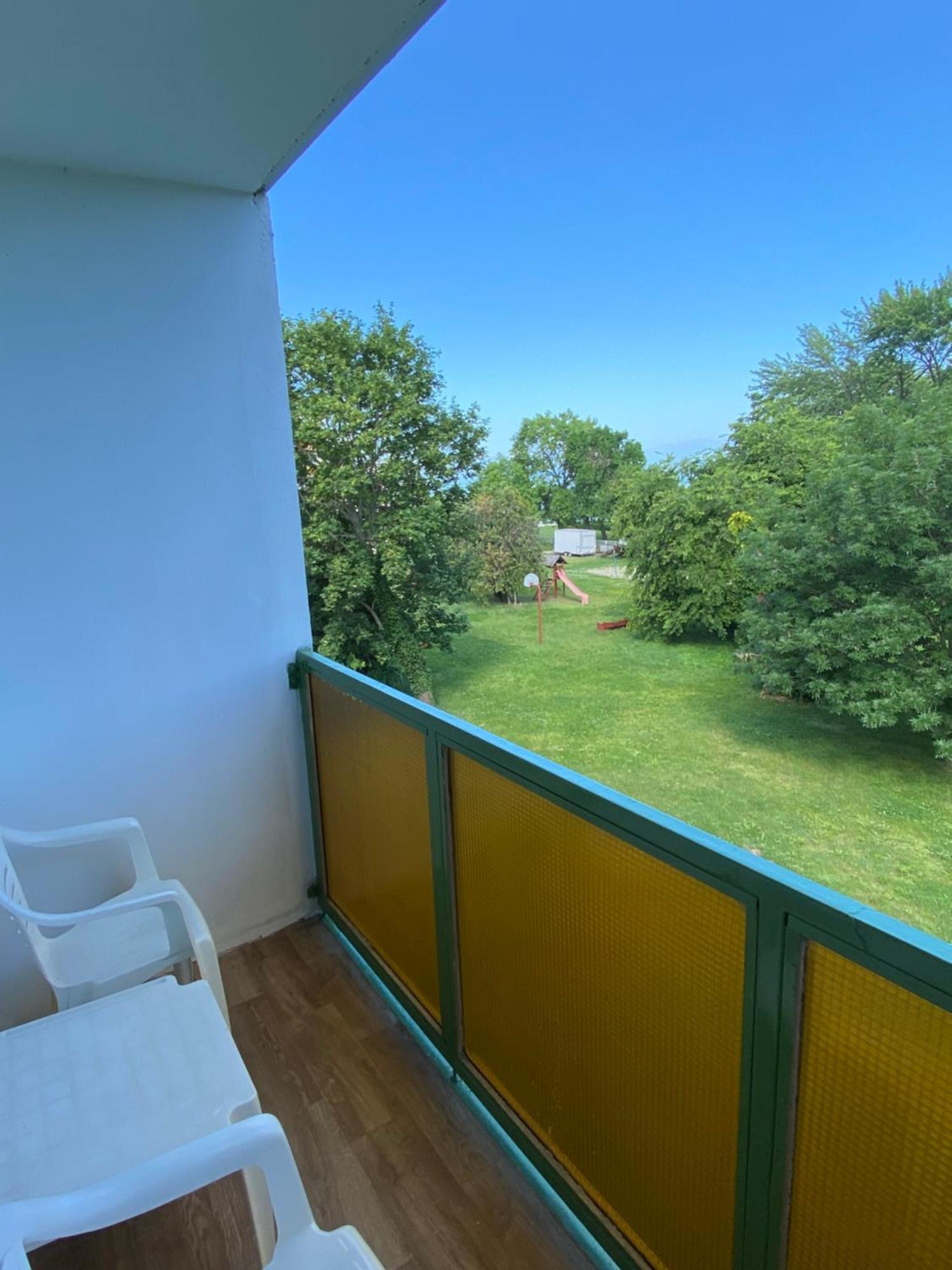 Aranypart Hostel Siofok Luaran gambar